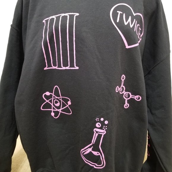 TWICE sweatshirt 2XL Formula Of Love O+T=<3 chemistry graphic kpop band merch - Picture 6 of 10